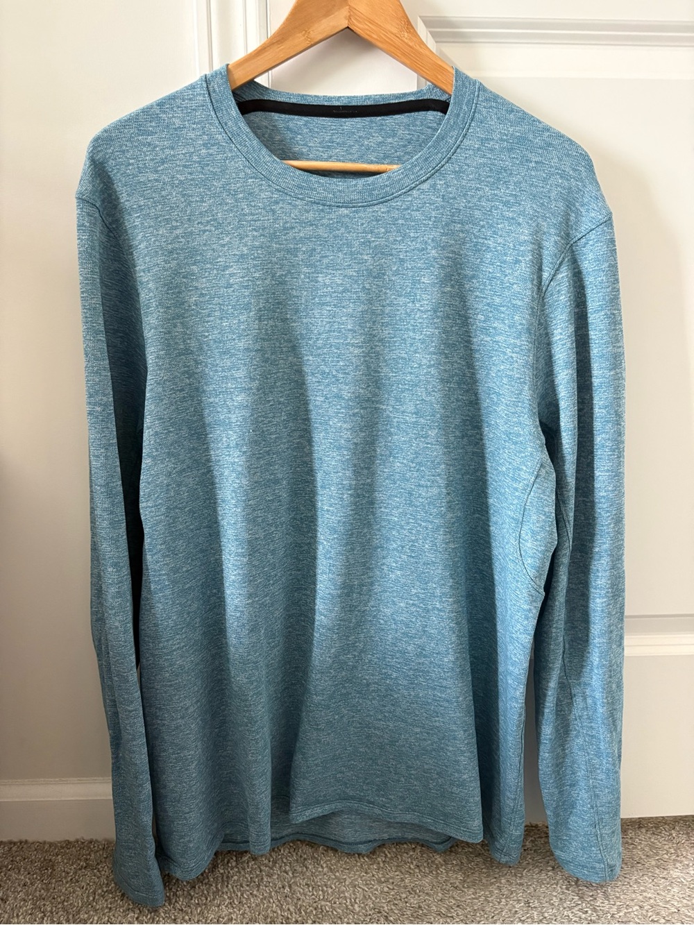 Lululemon Men’s Long Sleeve Crew Neck Shirt Heathered Blue XL